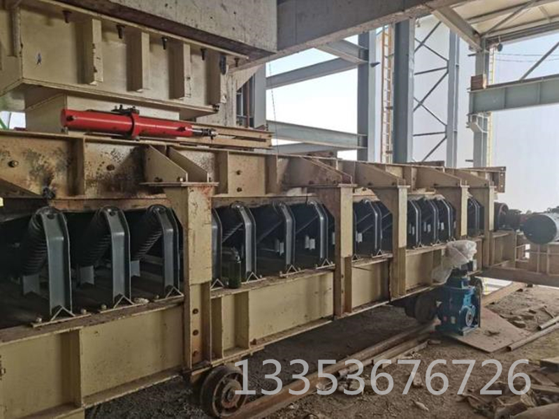 重型帶（dài）式給礦機